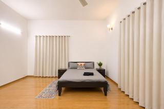 Golden Cypress Luxury Villa with Private Theatre - 4