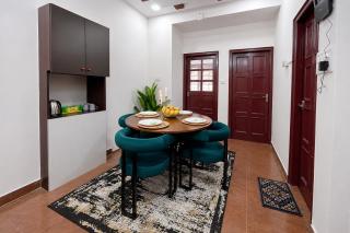 South Scape Cozy 3BHK Villa with Private Theatre - 4