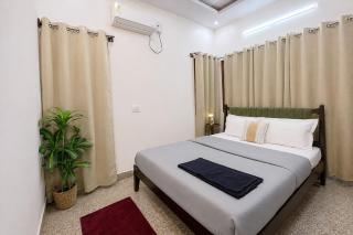 South Scape Cozy 3BHK Villa with Private Theatre - 3
