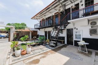 Urbanview Hotel Syariah House of Tuwuh by RedDoorz - 1