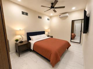 Modern Apartment with Gated Parking Near Border - 9