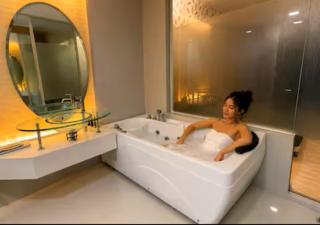 New Dolby Cinema Netflix With Exclusive Jacuzzi 806 - 2