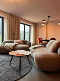 Designer townhouse with mountain views - 0