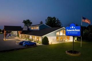 AmericInn by Wyndham Sturgeon Bay - 2