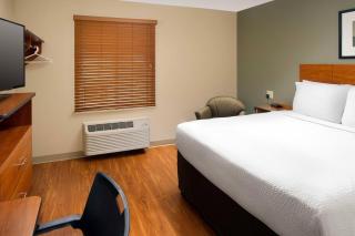 WoodSpring Suites Chicago Romeoville - 3