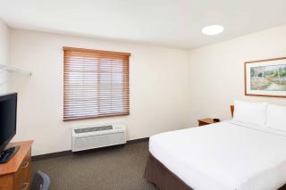 WoodSpring Suites Houston Westchase - 5