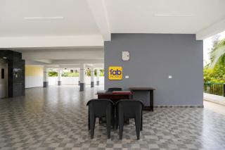 FabHotel Royal Residency - OMR - OMR - 8