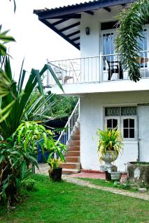 Crown Leaf Homestay - 3