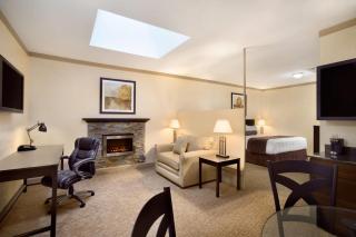 Days Inn & Suites by Wyndham Sault Ste. Marie ON - 1