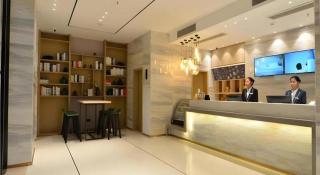 City Comfort Inn Wuhan Optics Valley OuYada Yangjiawan Metro Station - 3