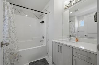3BHK Peaceful Spacious Close to Airport - 8
