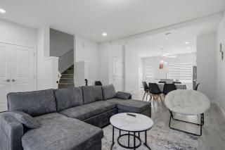 3BHK Peaceful Spacious Close to Airport - 4