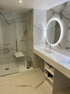 Columbus Hotel Monte-Carlo, Curio Collection by Hilton - 3