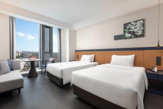 Days Hotel by Wyndham Jinhua Jindong - 1