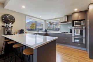 Queenstown - Lake Hayes Estate - Home away from Home - 2