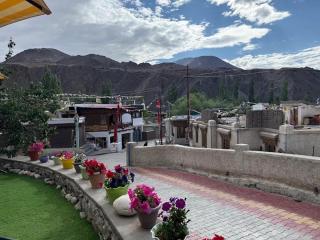 Legacy Hotel Alchi - 1