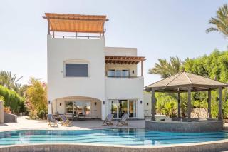 Dream Retreat - Private beach & pool -White Villas - 0
