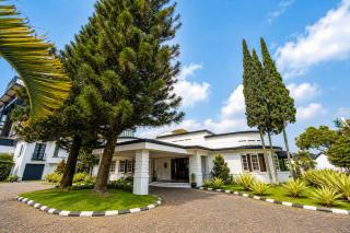Townhouse Oak Casa D'Ladera Bandung - 0