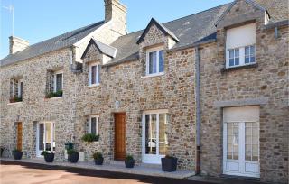 3 Bedroom Cozy Home In Creances - 0