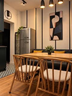 Autumn Hues Apt - 4