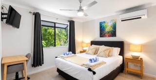 Tropical Paradise Retreat 2BR - 7