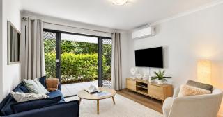 Tropical Paradise Retreat 2BR - 4