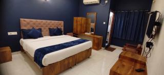 FabHotels Rosewood - 3