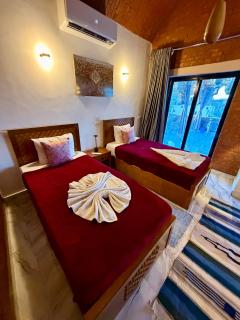 Flower Of Life Hotel - 4