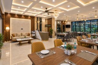 Hotel The Aroma Delhi Airport - 3