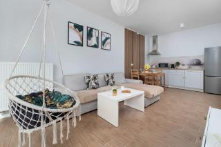 Przestronny Apartament z Tarasem by Noclegi Renters - 5