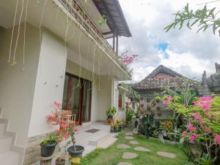Ketut Nana House - 8