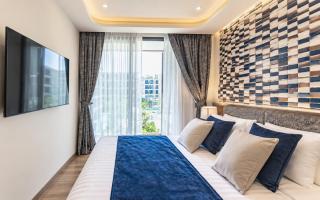 Bellevue Beachfront 1 bedrooms Apartment, pool view by TVC - 4
