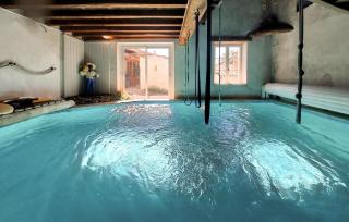 Pet Friendly Home In Saint-Bris-Des-Bois - 1