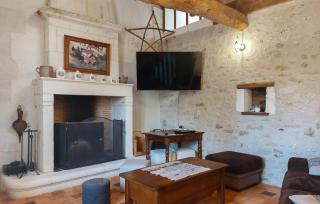 Pet Friendly Home In Saint-Bris-Des-Bois - 7