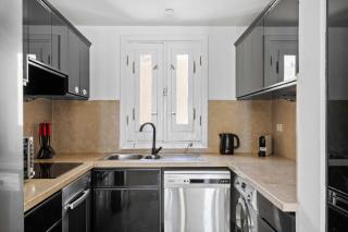 Dreamy Seafront 2BR- Panoramic Sea Views- El Gouna - 1