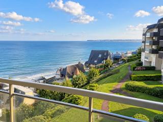 Studio, vue mer à 150m de la plage - 1