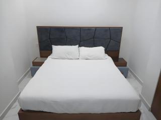Juliana Sea View 1BR - Sandy Beach, Aqua & Pool - 7