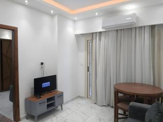 Juliana Sea View 1BR - Sandy Beach, Aqua & Pool - 4