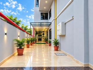 Hotel Trivana Vijay Nagar - 6