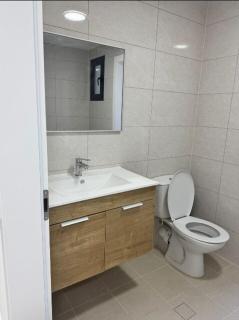 New luxury vacation rental from a contractor in Terminal Park - 6