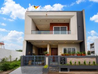 Home Escape Solaris Luxe 4BHK Villa - 0