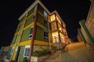 Happy Society Air BnBLake View Garuga Entebbe - 0