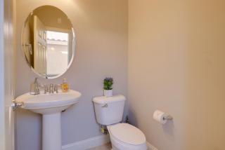 Multi-Level Group Haven! 9 Mi to Allegiant Stadium - 2