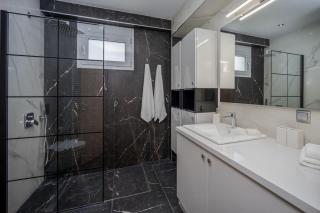 Villa Of the Hill with Heated Pool, BBQ & Kids Playground - 1
