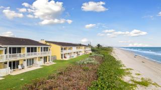 Peaceful Beachfront Bliss - 5