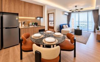 Bellevue Beachfront 2bdr Apartment with pool view by TVC - 4
