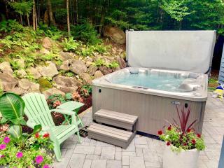 Rustic Hot Tub Cabin Rental Perfect for a New Hampshire Vacation - 8