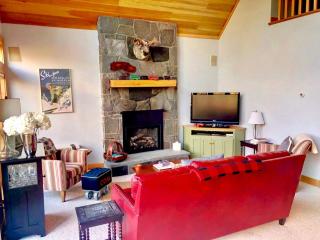 Rustic Hot Tub Cabin Rental Perfect for a New Hampshire Vacation - 1