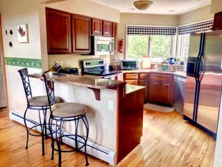 Luxury Cabin Rental near Mt. Washington for a Vacation in New Hampshire - 2