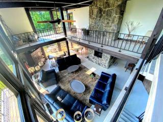 Unique White Mountains Vacation Rental for Family Getaways in New England - 2